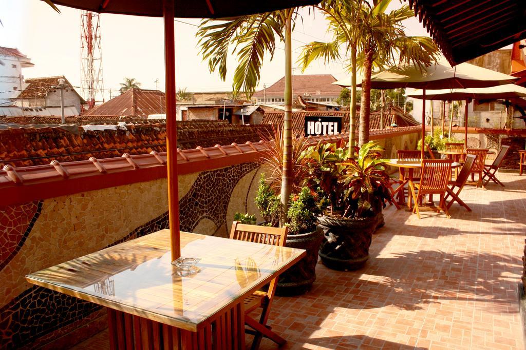 Hotel 1001 Malam Yogyakarta Exterior foto