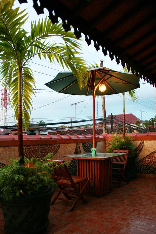 Hotel 1001 Malam Yogyakarta Exterior foto