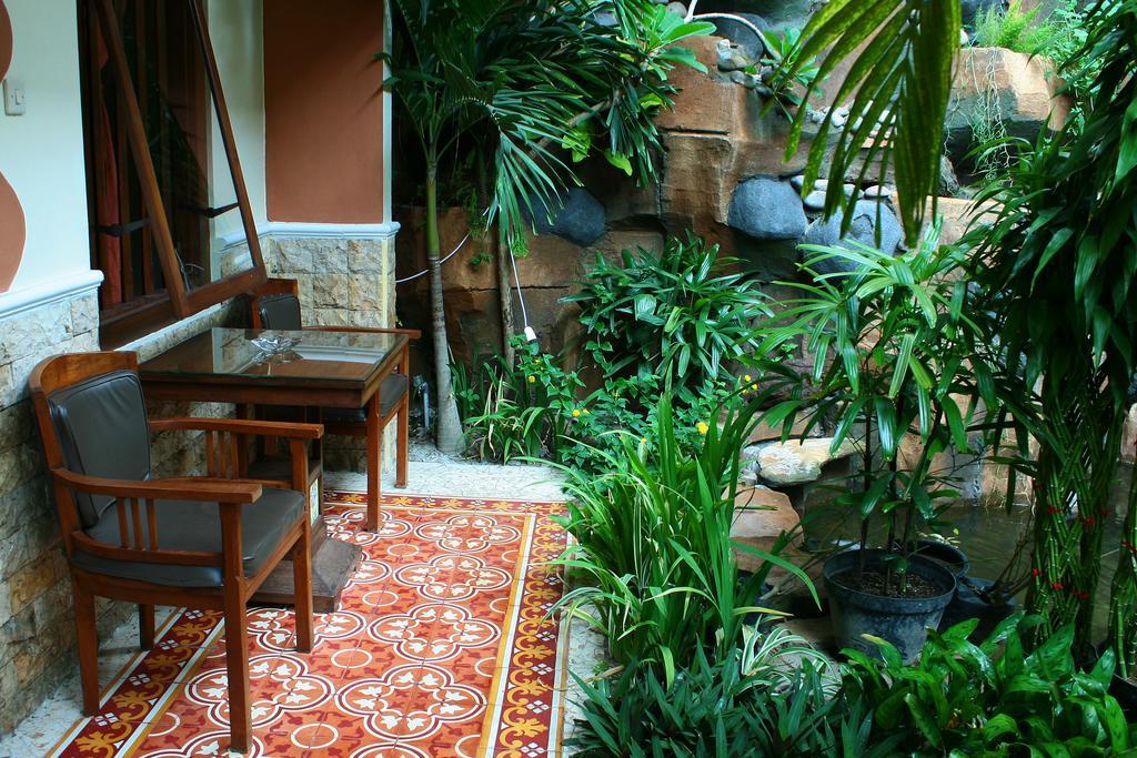 Hotel 1001 Malam Yogyakarta Exterior foto