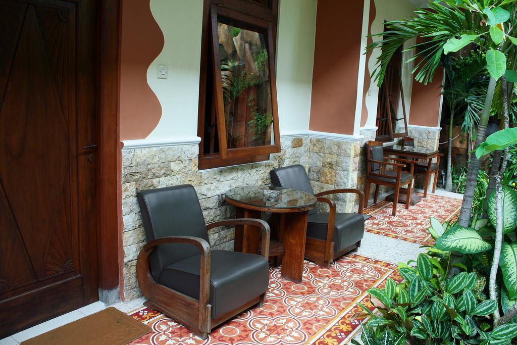 Hotel 1001 Malam Yogyakarta Exterior foto