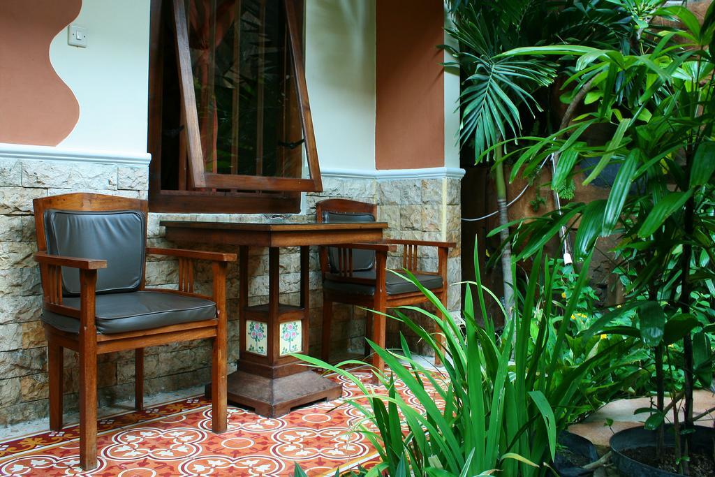 Hotel 1001 Malam Yogyakarta Exterior foto